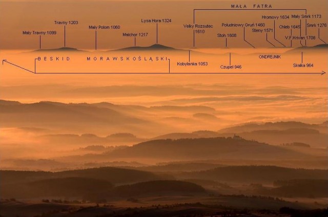 panorama_spod_szczytu_pradziada_w_kierunku_beskid-odl-do-stoha-165-km